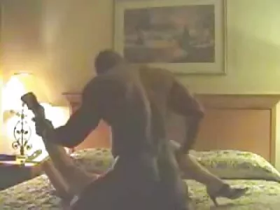 Er nahm kostenlose sexfilme dicke titten seinen Jungen mit Strumpfband auf den Schoß