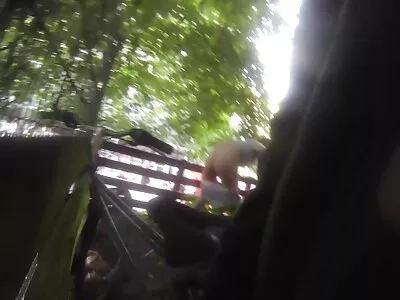 Mädchen free schwere große brüste leckt ihre haarige Muschi
