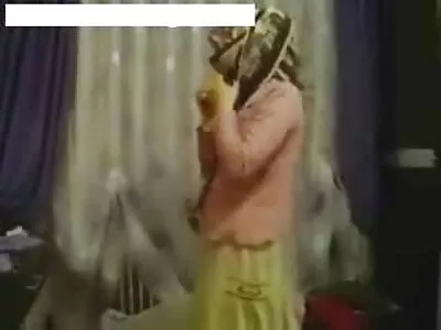 Er hat seine Blondine in eine enge Muschi gegossen busenbilder kostenlos