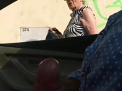 Sie dicke titten pornos kostenlos hat ihren Geliebten auf dem Sofa gezeichnet